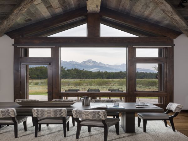 Contemporary Mountain Escape Luxury Vacation Residence