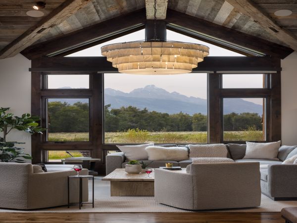 Contemporary Mountain Escape Luxury Vacation Residence