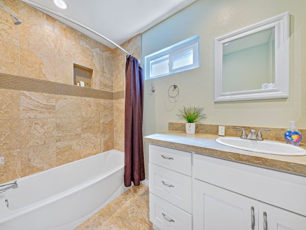 Newport Beach Home 1027597