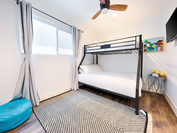 Newport Beach Home 1027598