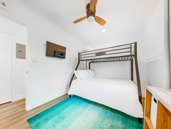 Newport Beach Home 1027600
