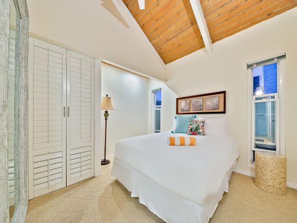 Newport Beach Home 1027601