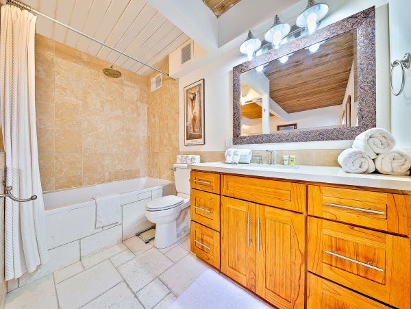 Newport Beach Home 1027601