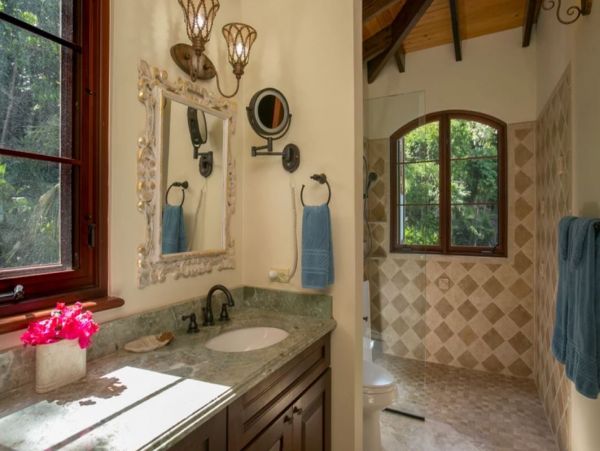 Three Bedroom Vacation Villa with Amazing Views in St. John