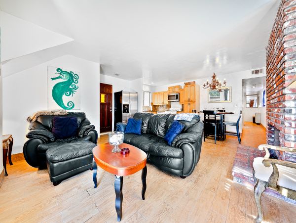 Newport Beach Home 1027604