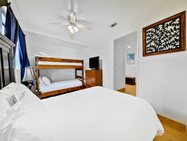 Newport Beach Home 1027604
