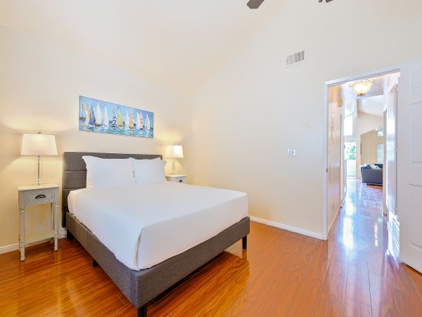 Newport Beach Home 1027605