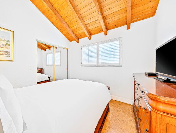 Newport Beach Home 1027606