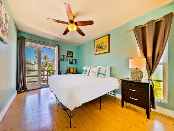 Newport Beach Home 1027607