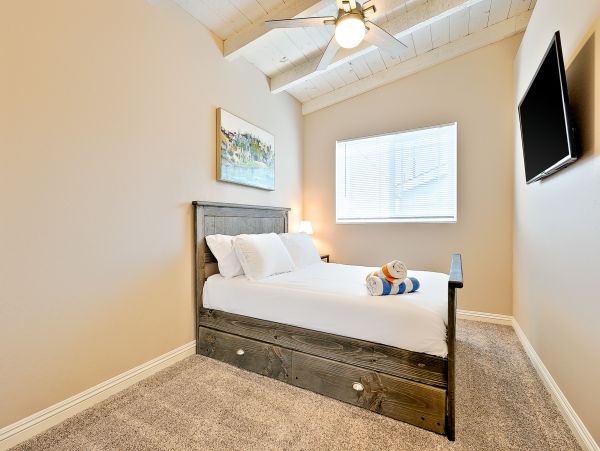 Newport Beach Home 1027610
