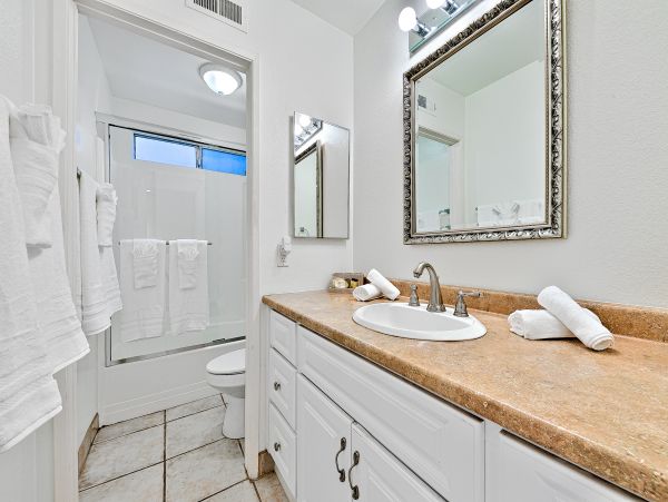 Newport Beach Home 1027619