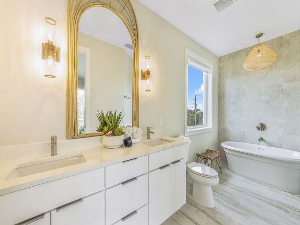 Anna Maria 4 Bedroom Vacation Villa with Private Pool
