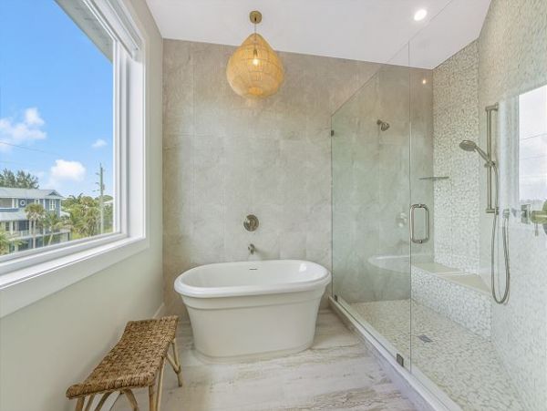 Anna Maria 4 Bedroom Vacation Villa with Private Pool