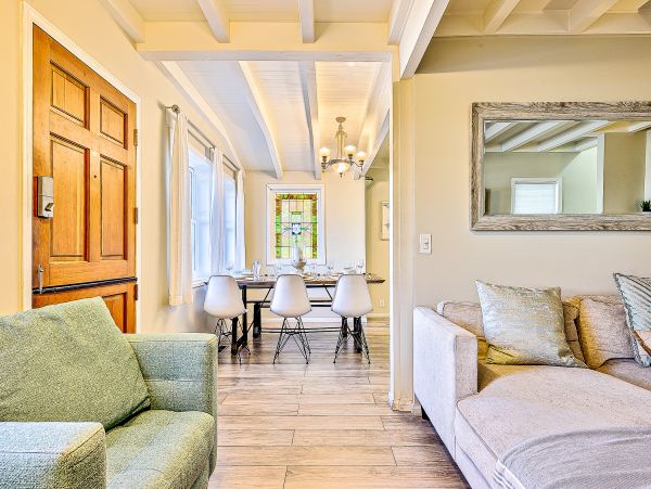 Newport Beach Home 1027625