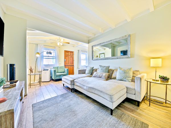 Newport Beach Home 1027625