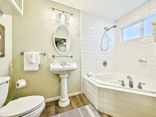 Newport Beach Home 1027625