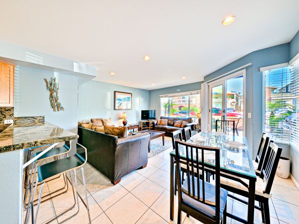 Newport Beach Home 1027639