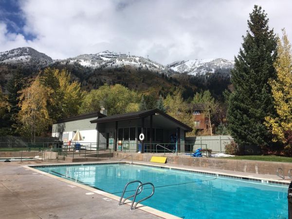 Beautiful Condo with 6 Bedrooms Sleeps 12 Guests