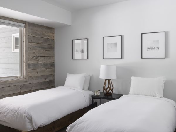 Beautiful Condo with 6 Bedrooms Sleeps 12 Guests