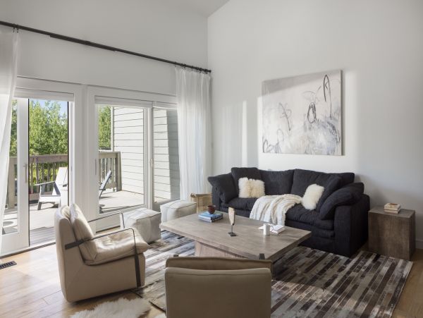 Beautiful Condo with 6 Bedrooms Sleeps 12 Guests