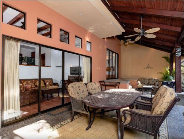 Tamarindo Vacation Pool Home Four Bedroom with Guest House