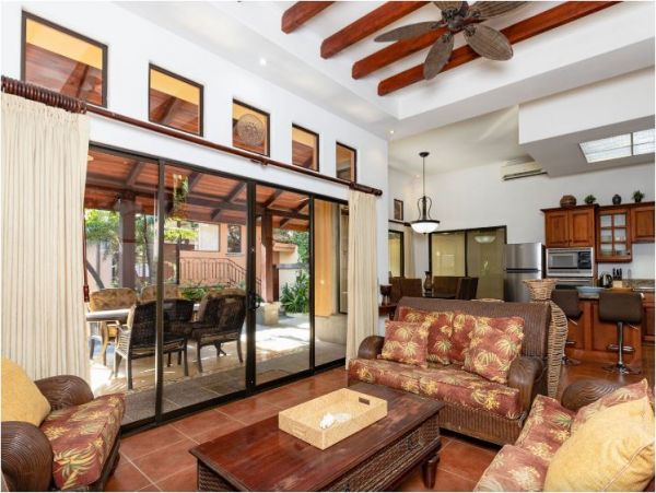 Tamarindo Vacation Pool Home Four Bedroom with Guest House