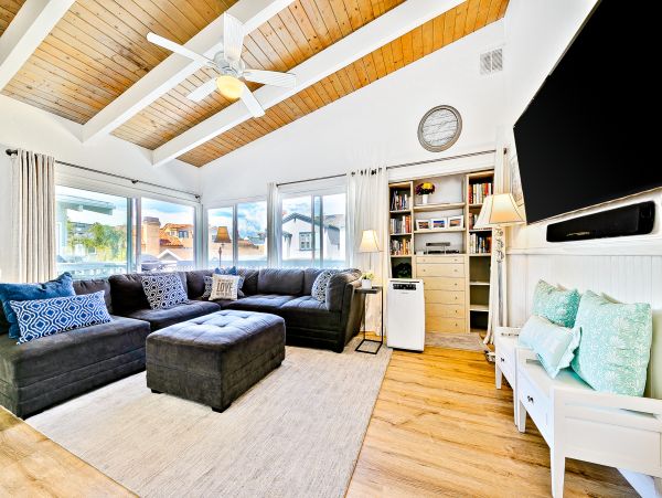 Newport Beach Home 1027653