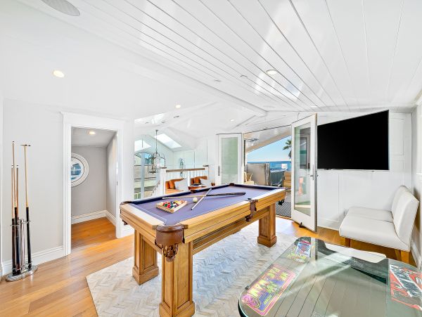 Newport Beach Home 1027654
