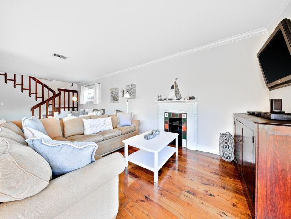 Newport Beach Home 1027656