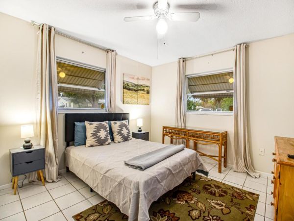 Lovely 4 Bedroom Home in Bradenton Sleeps 9