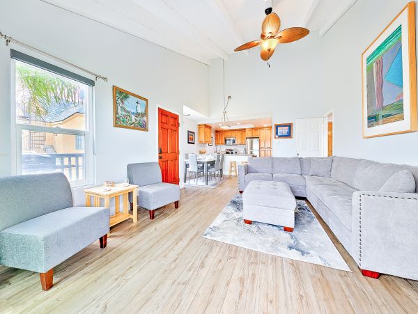 Newport Beach Home 1027666
