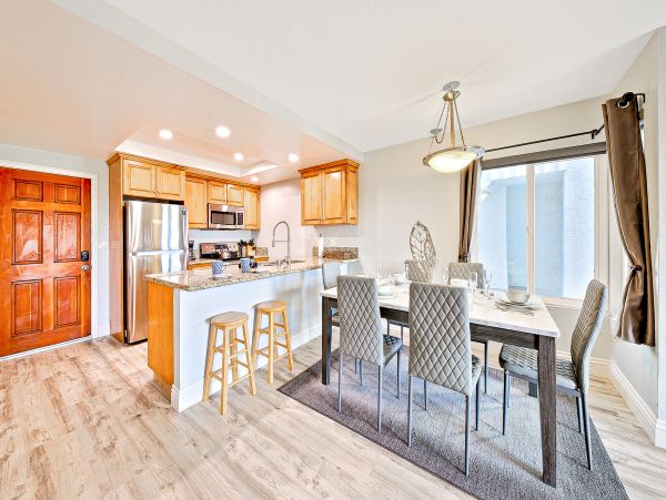 Newport Beach Home 1027671