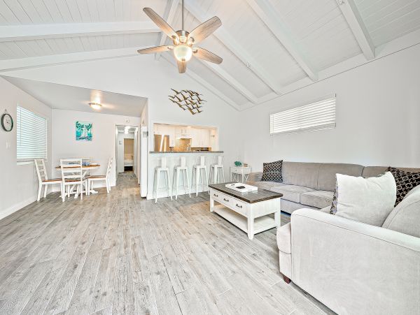 Newport Beach Home 1027675