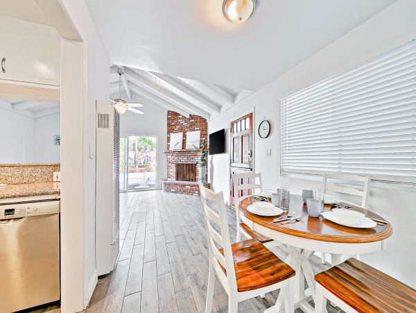 Newport Beach Home 1027675
