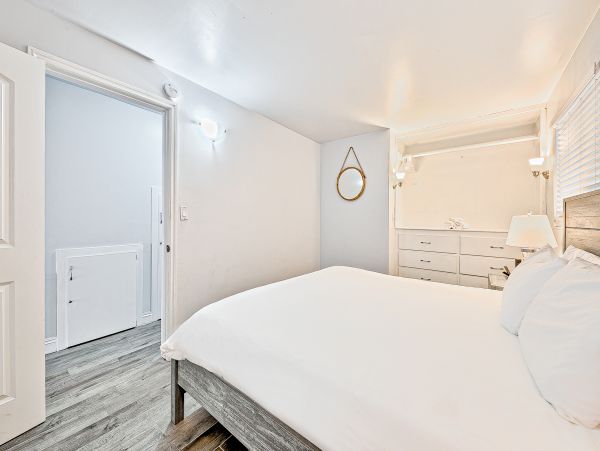 Newport Beach Home 1027675