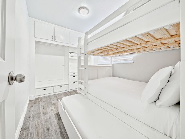 Newport Beach Home 1027675