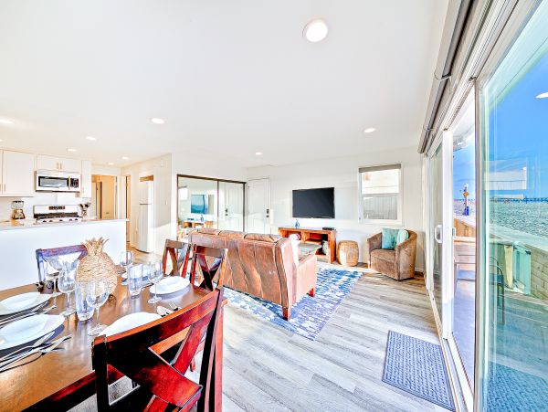 Newport Beach Home 1027678
