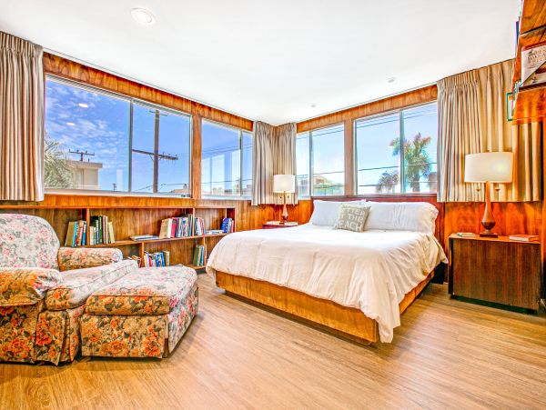 Newport Beach Home 1027679
