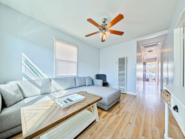 Newport Beach Home 1027683