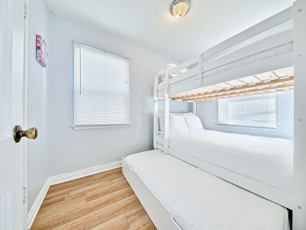 Newport Beach Home 1027683