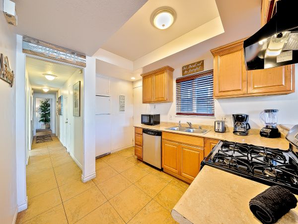 Newport Beach Home 1027685