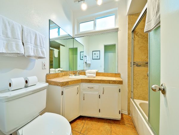 Newport Beach Home 1027685
