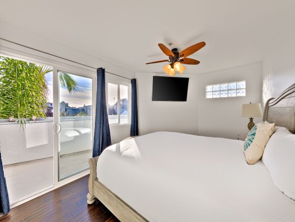 Newport Beach Home 1027687