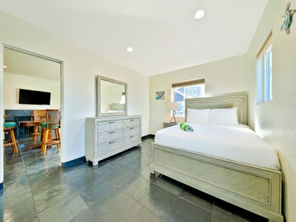 Newport Beach Home 1027689