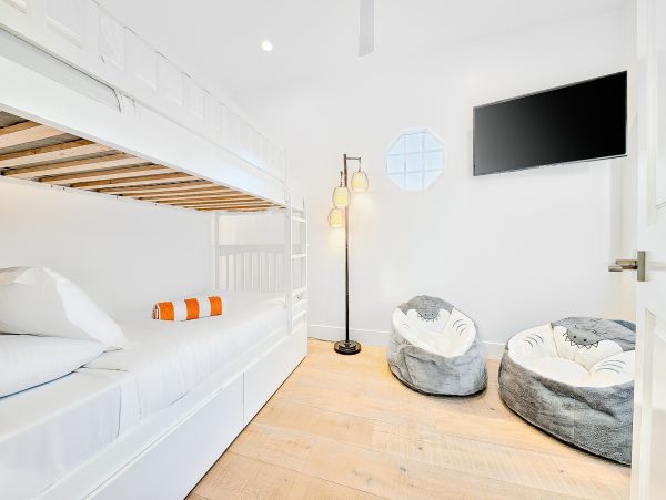 Newport Beach Home 1027693