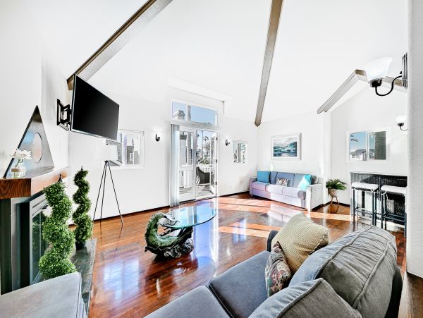 Newport Beach Home 1027695