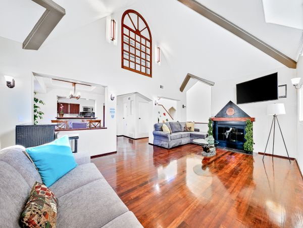 Newport Beach Home 1027695