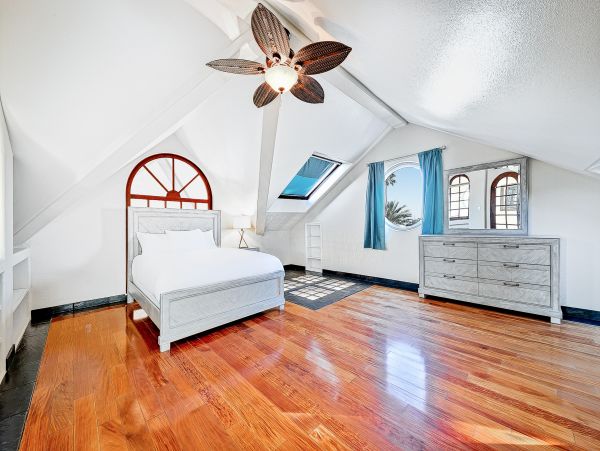 Newport Beach Home 1027695