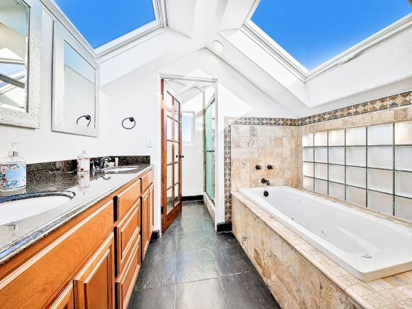 Newport Beach Home 1027695