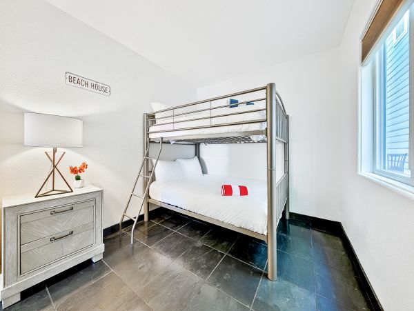 Newport Beach Home 1027695